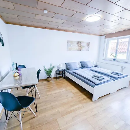 Alfa 3 6 Betten Zuffenhausen Porsche Bosch Bz Wlan Ebk Wm Apartman Stuttgart