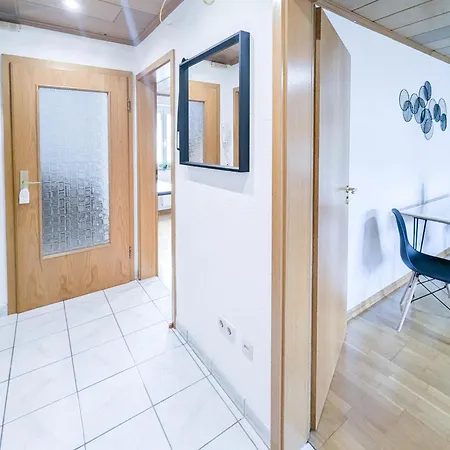 아파트 Alfa 3 6 Betten Zuffenhausen Porsche Bosch Bz Wlan Ebk Wm *